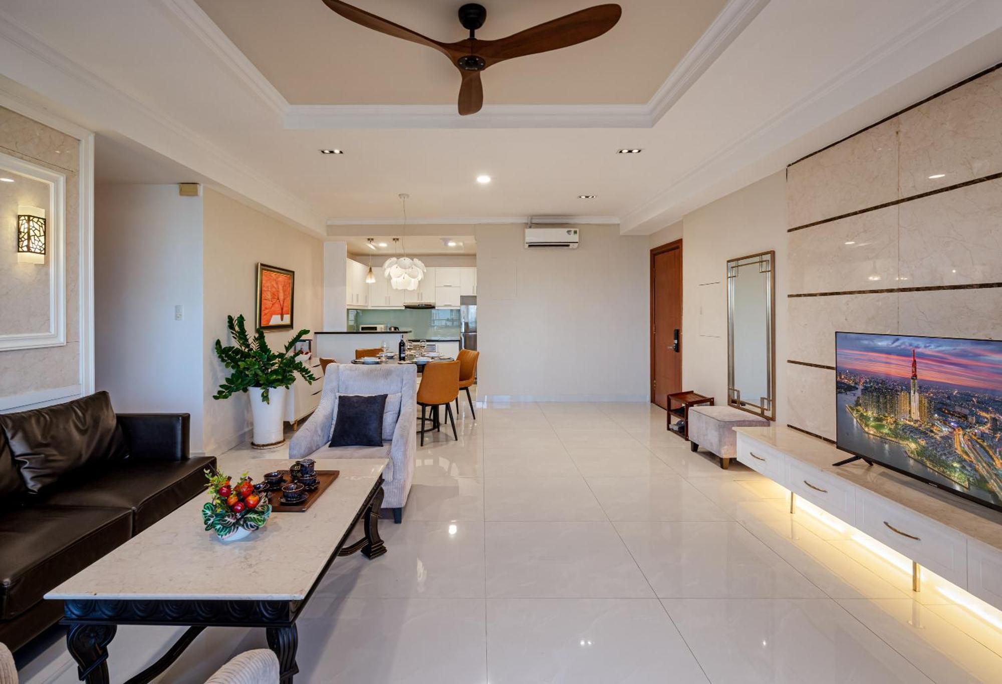 Spacious For Group And Family - Sailing Tower * Ho Chi Minh City
